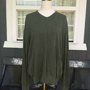 St. John's Bay V-Neck Sweater in Forest Green